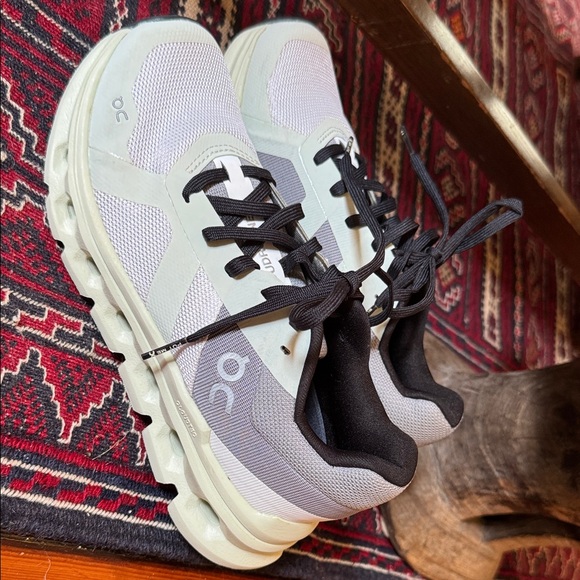 On Cloud Women’s Shoes unused  - Light Gray and Mint - Picture 2 of 4